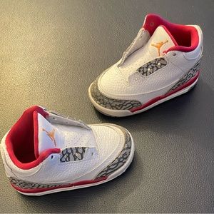 Air Jordan 3 Cardinal